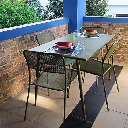 Sole Apartment *